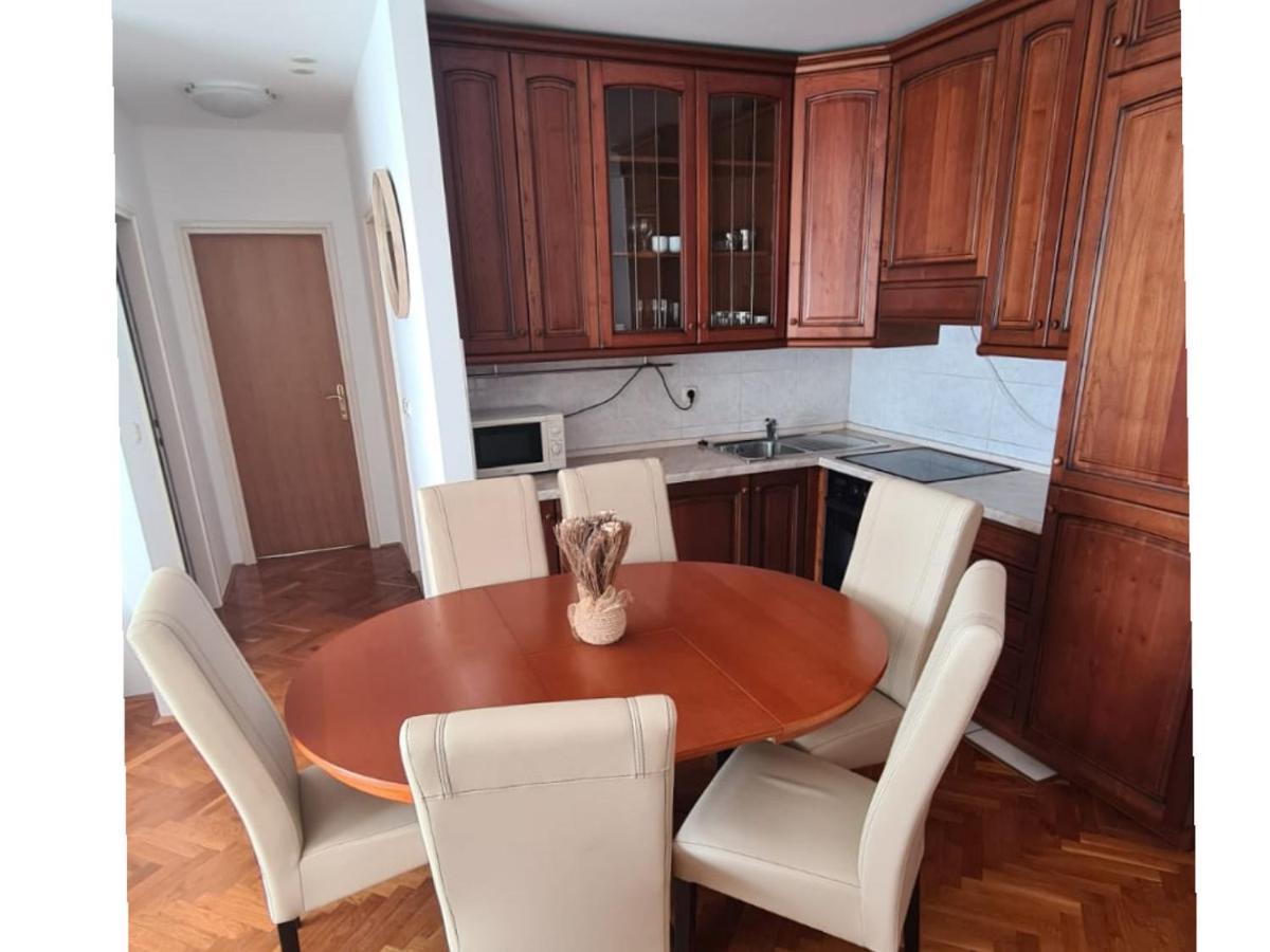 Apartman Ljubav Makarska Zewnętrze zdjęcie